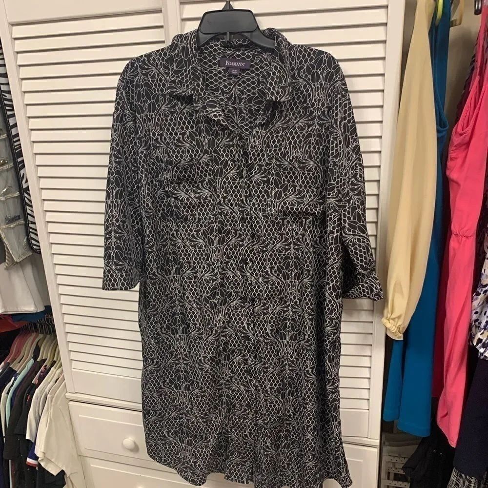 New Roaman’s button down dress black and white